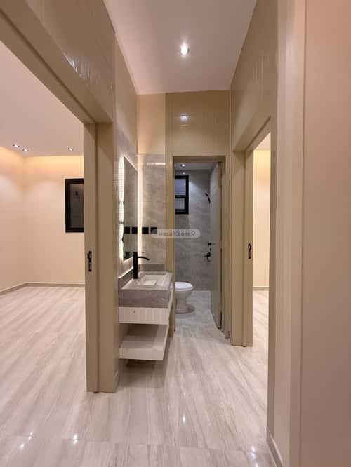 5 bedroom villa in Al Uraija Al Gharbi, Riyadh 7
