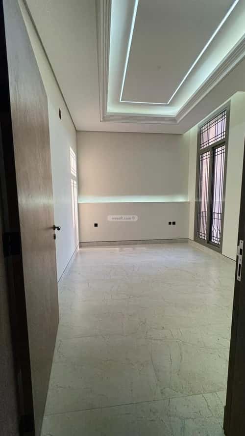 5 bedroom villa in Al Mahdiyyah 3