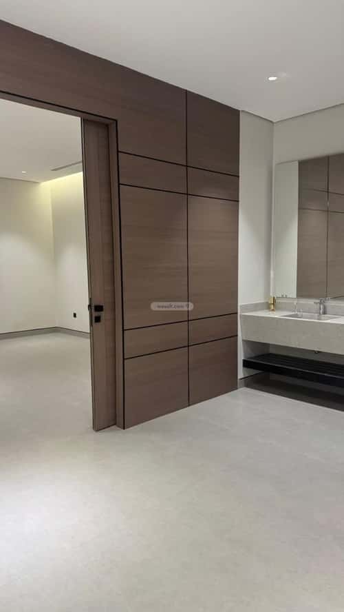 5 bedroom villa in Al Mahdiyyah 8