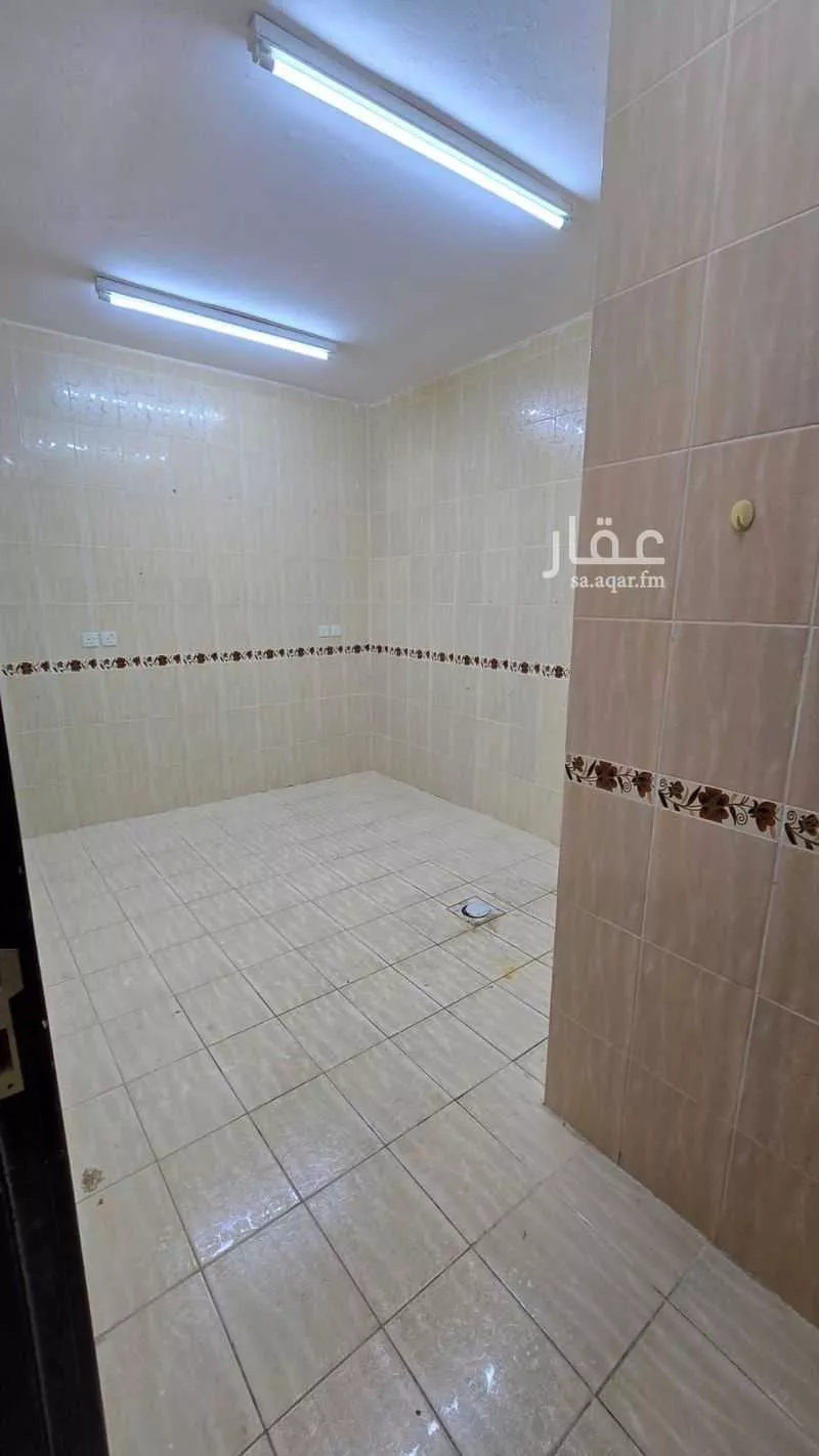 4 bedroom apartment in Al Zahrah, Riyadh 6