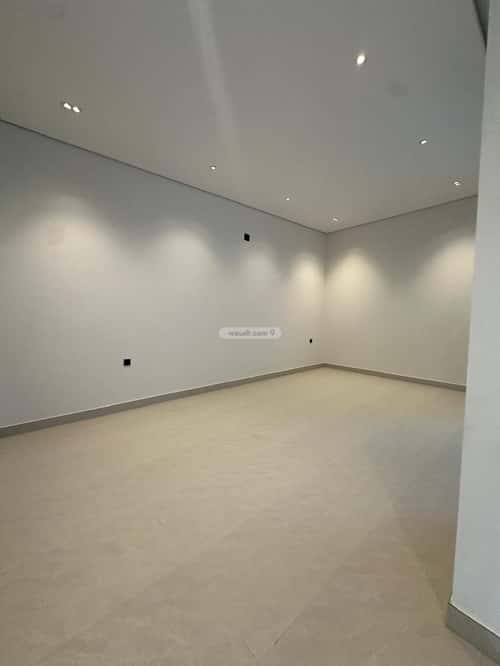 4 bedroom floor in Al Janadriyah 2
