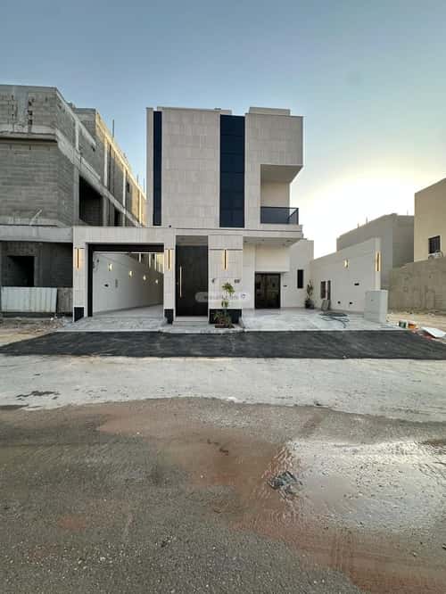 4 bedroom floor in Al Janadriyah 5