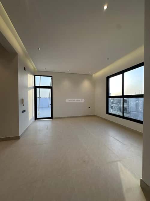 3 bedroom floor in Al Janadriyah 3