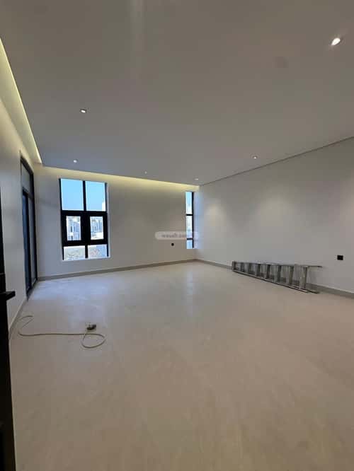 3 bedroom floor in Al Janadriyah 4