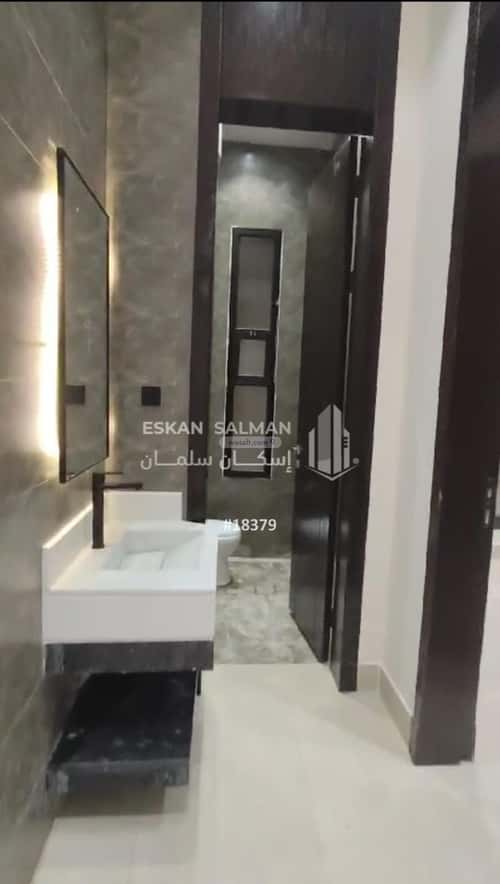 8 bedroom villa in Al Uraija Al Gharbi 4