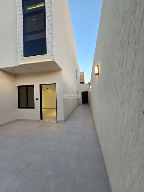 5 bedroom floor in Badr 7