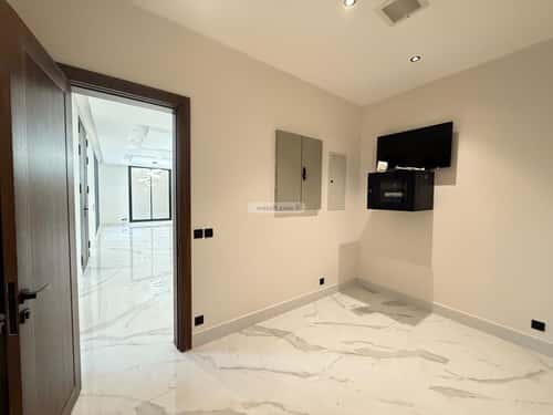 6 bedroom villa in Al Mahdiyyah 3