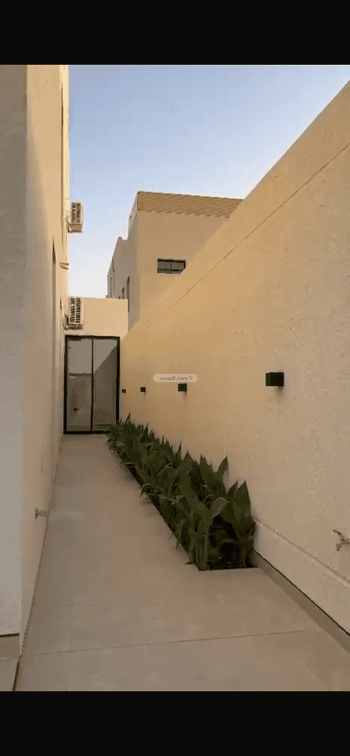4 bedroom floor in Al Aridh 4