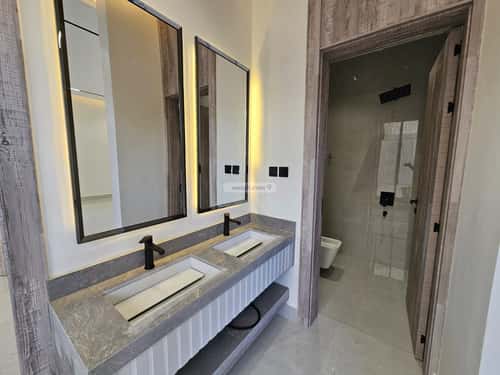 4 bedroom floor in Al Maizilah 2