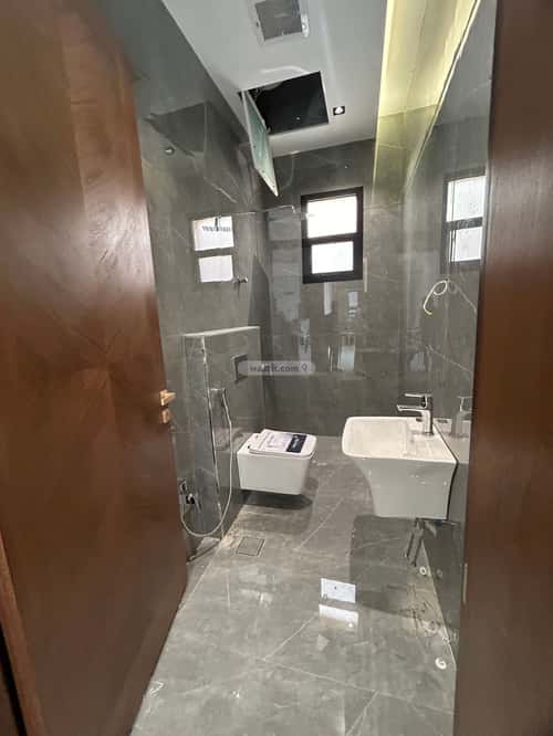 فيلا 5 غرف في النرجس 4