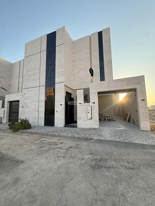 6 bedroom villa in Al Mahdiyyah 3