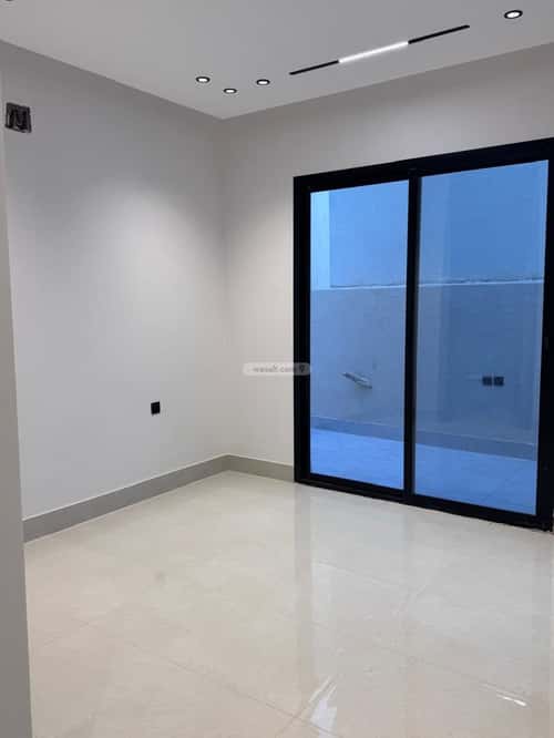 4 bedroom villa in Al Mahdiyyah 1