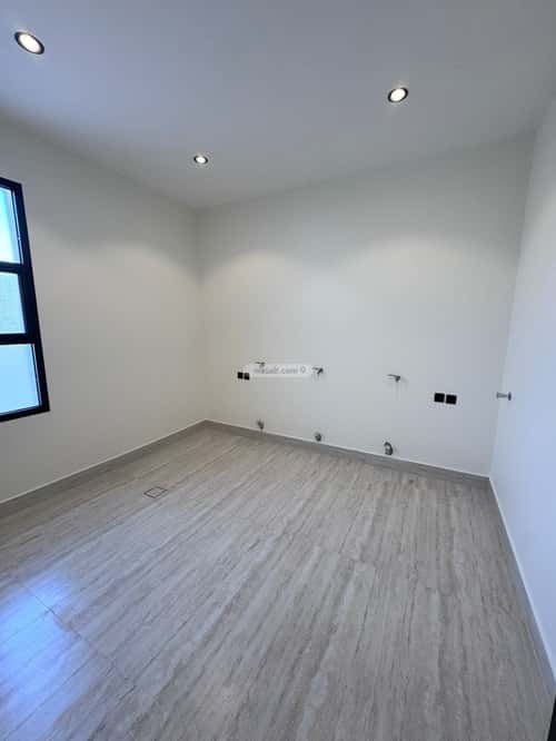 5 bedroom villa in Al Mahdiyyah 1