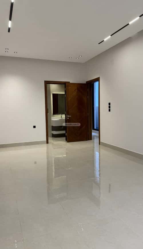 5 bedroom villa in Al Mahdiyyah 4