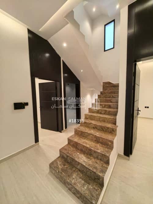 7 bedroom apartment in Al Janadriyah 5