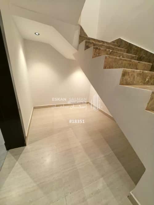 7 bedroom apartment in Al Janadriyah 2