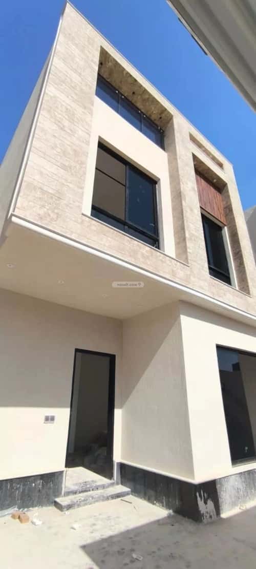 5 bedroom villa in Al Rimal 4