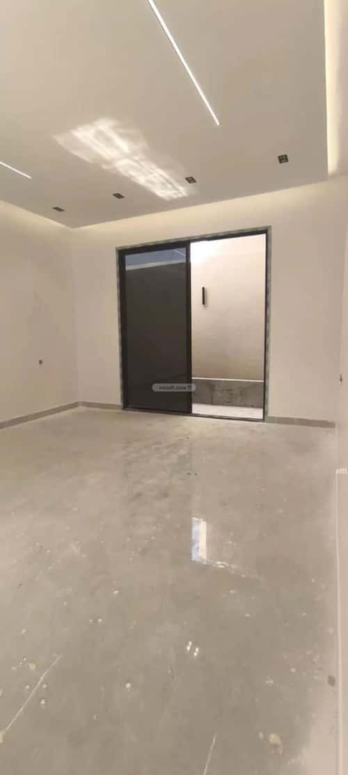 5 bedroom villa in Al Qadisiyah 1