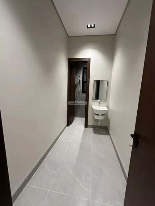 3 bedroom floor in Ishbiliyah 5