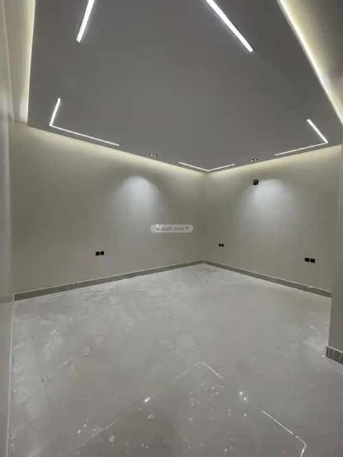 9 bedroom villa in Al Rimal 4