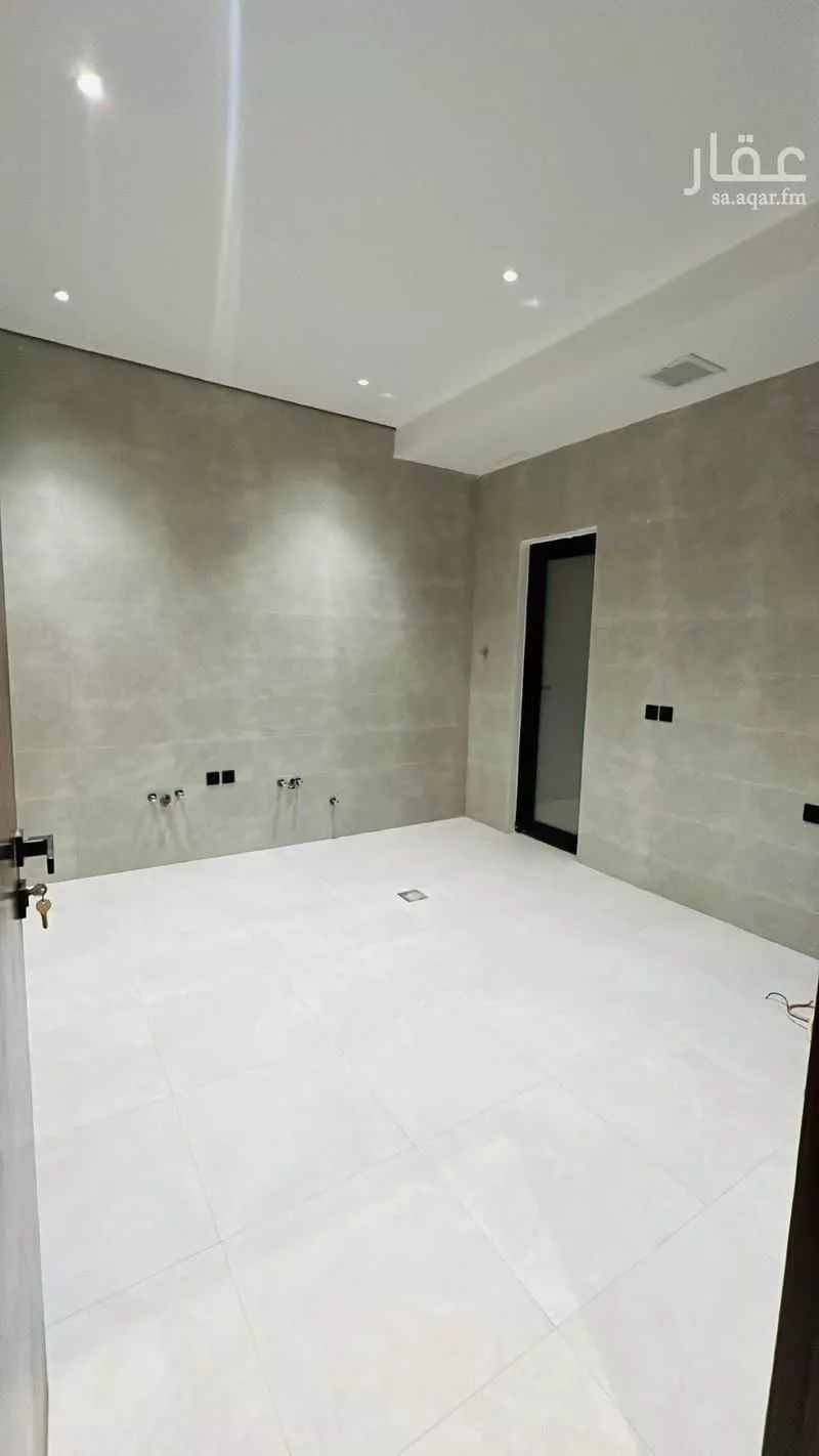 4 bedroom floor in Ash Sharq 8
