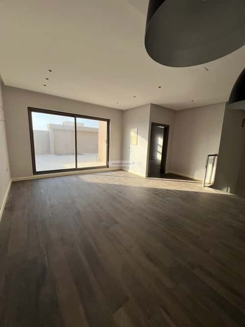 4 bedroom villa in Al Mahdiyyah 1