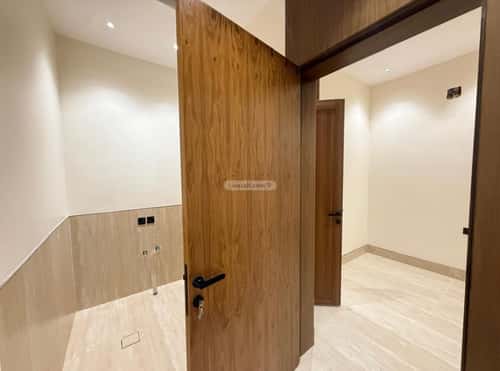 5 bedroom villa in Al Mahdiyyah 6