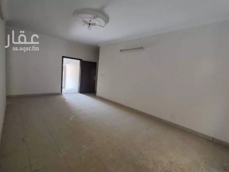400 sqm building in King Fahd 4