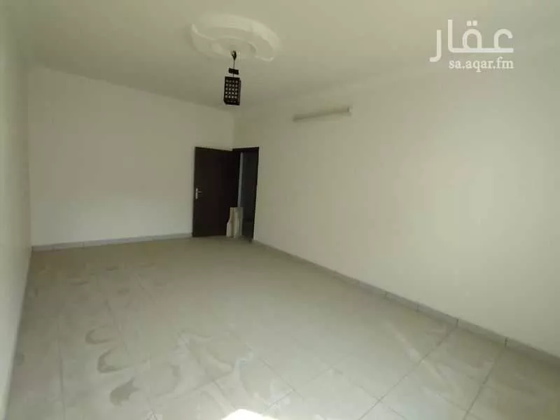 400 sqm building in King Fahd 5
