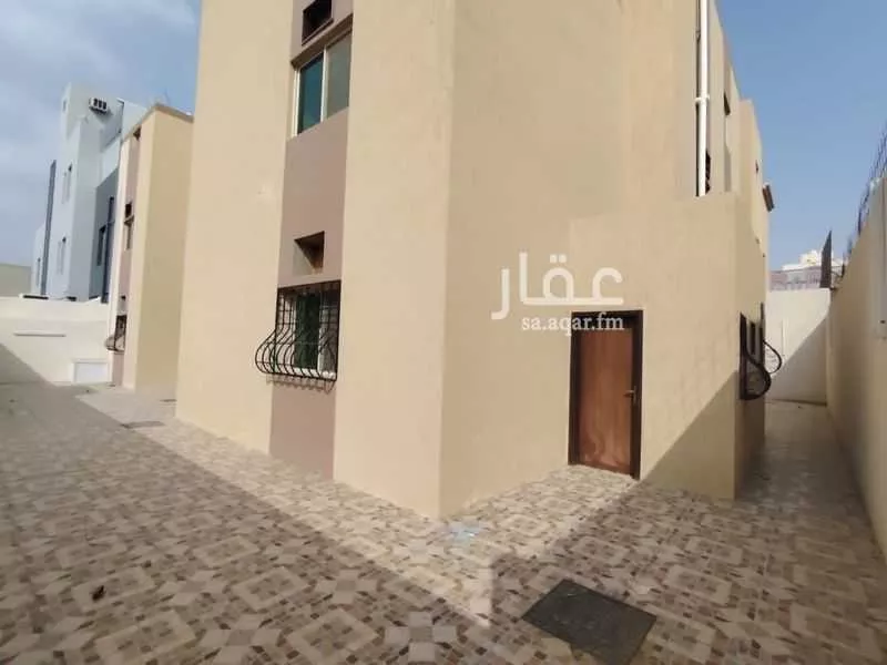 400 sqm building in King Fahd 7