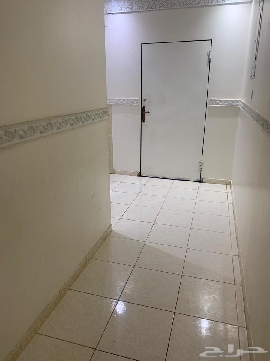 شقة 4 غرف في الرمال 4