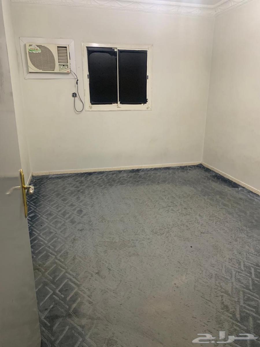 شقة 4 غرف في الرمال 5