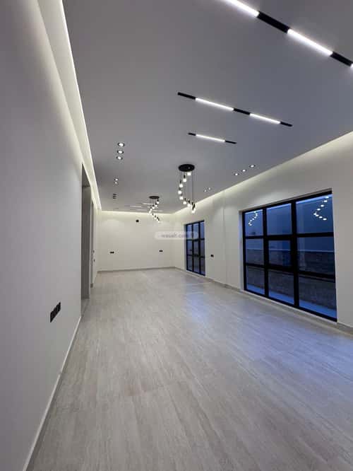 5 bedroom villa in Al Mahdiyyah 4