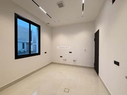 6 bedroom villa in Al Mahdiyyah 3