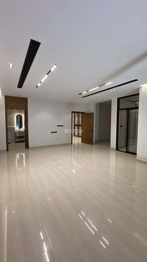 5 bedroom villa in Al Mahdiyyah 3