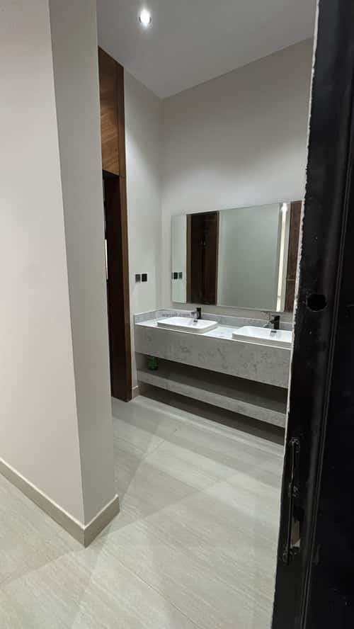 5 bedroom villa in Al Mahdiyyah 6