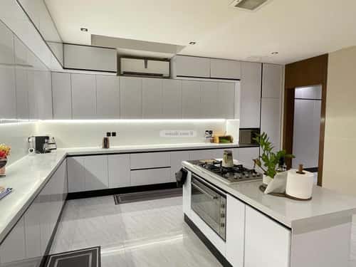 5 bedroom villa in Al Mahdiyyah 4