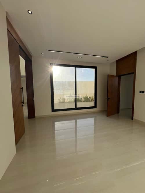 5 bedroom villa in Al Mahdiyyah 4