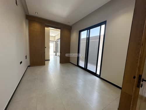4 bedroom floor in Al Janadriyah 3