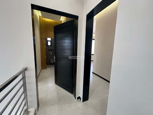 4 bedroom floor in Al Janadriyah 1