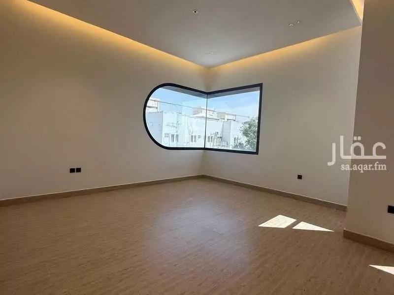 دور 4 غرف في الملك فهد 11