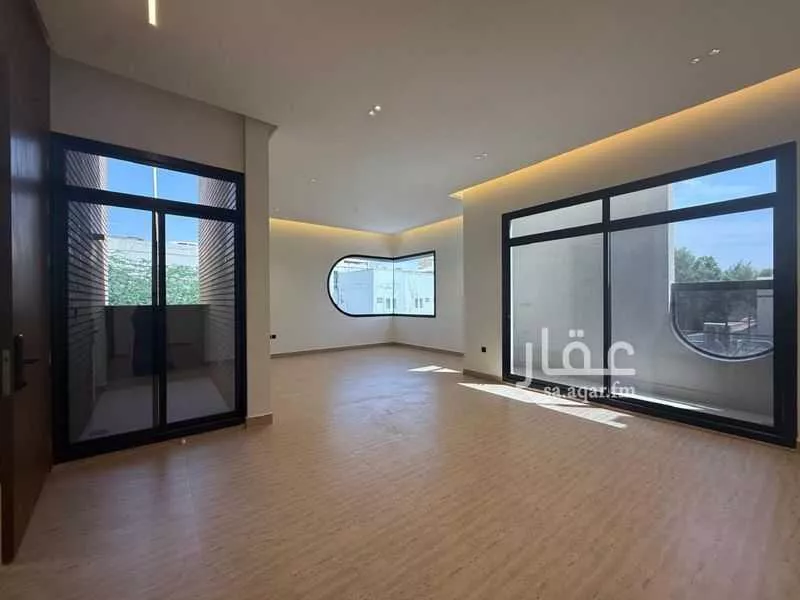 دور 4 غرف في الملك فهد 16