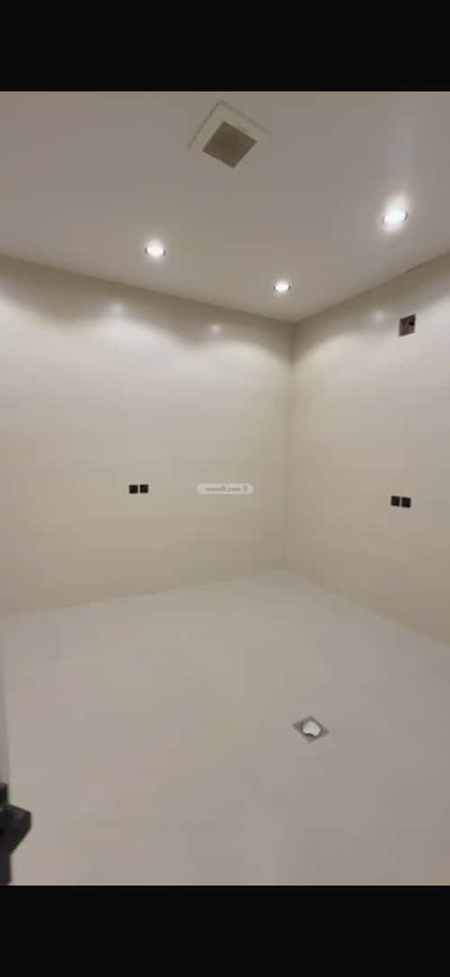 10 bedroom villa in Al Janadriyah 3