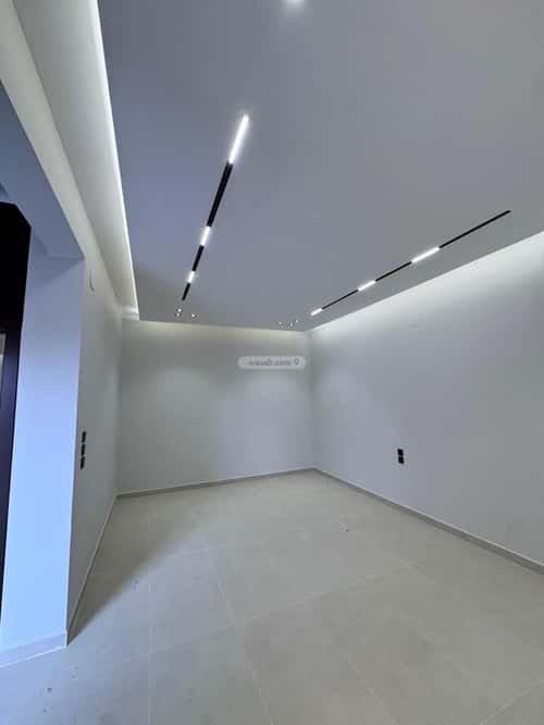 5 bedroom villa in Al Mahdiyyah 2