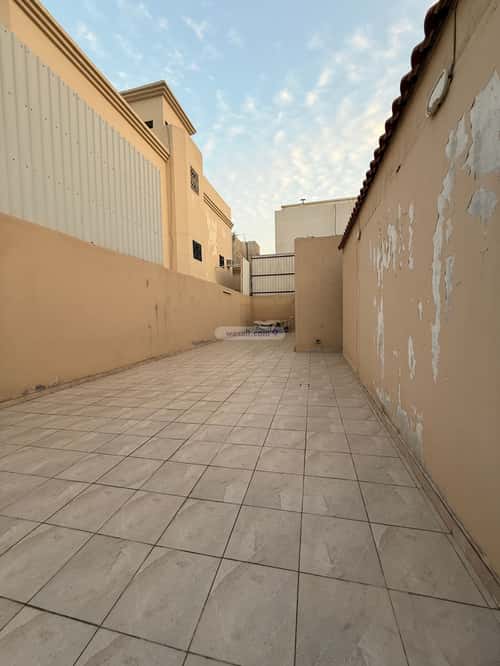 فيلا 10 غرف في السعادة 2