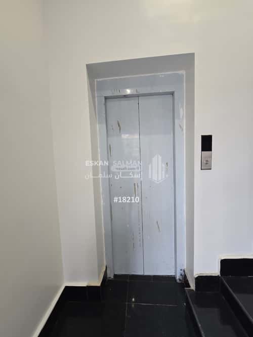 5 bedroom floor in Al Maizilah 2