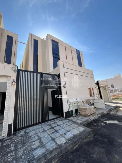 5 bedroom floor in Al Maizilah 7