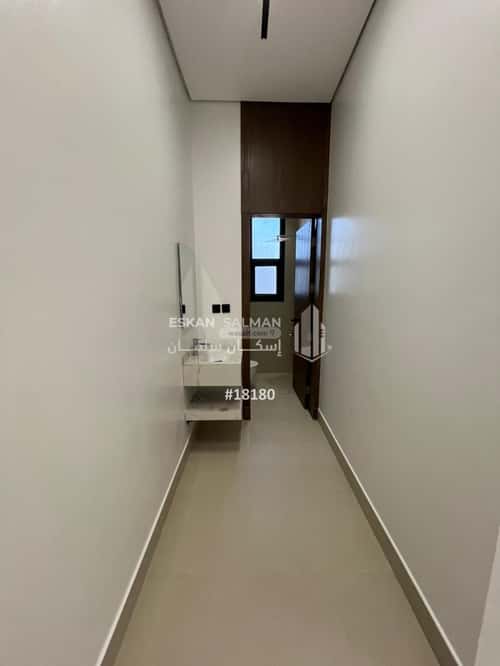 5 bedroom floor in Al Maizilah 4