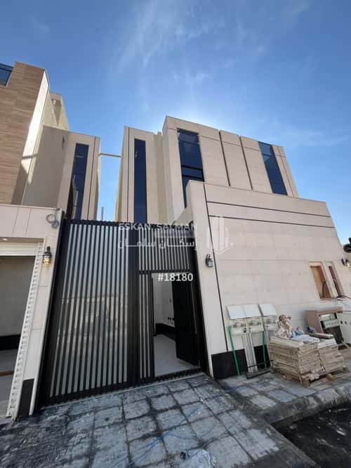 5 bedroom floor in Al Maizilah 10