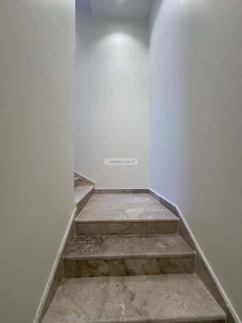 5 bedroom villa in Al Mahdiyyah 3